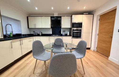 Sleek Modern 2BDR Flat in Charming Pinner - Foto 7