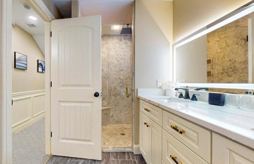 Steps to Holyoke Medical Center! Remote-Work Hub - Foto 19