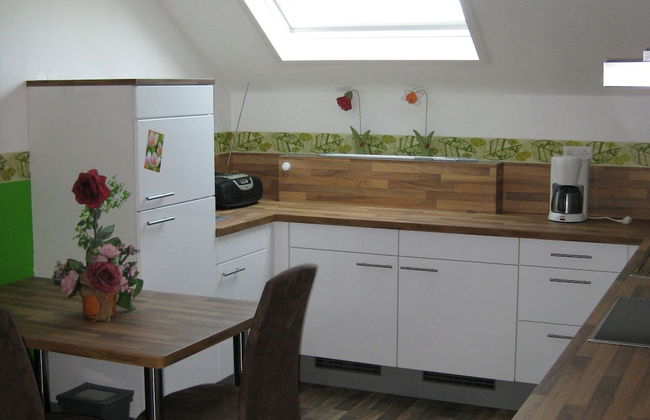 Cozy Apartment in Wilsecker near Forest - Photo 3