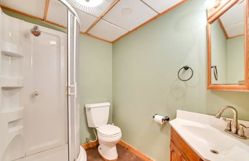 Thendara Cabin on Moose River with Game Room! - Foto 23