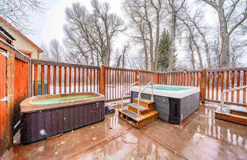 Upscale Couple's Getaway Hot Tubs - Foto 4