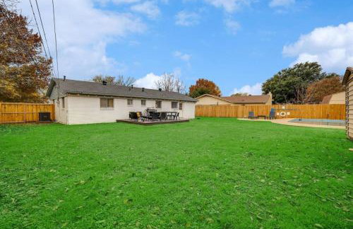 Upscale 3BR 2B Cozy Home with Pool & Grill - Foto 33