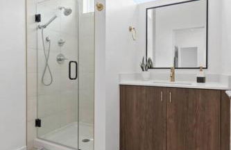 South Side Modern - Downtown Living - Amazing Location - Foto 28