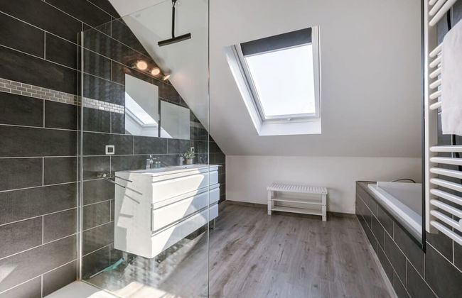 Spacious House With Garden and Parking - Foto 57