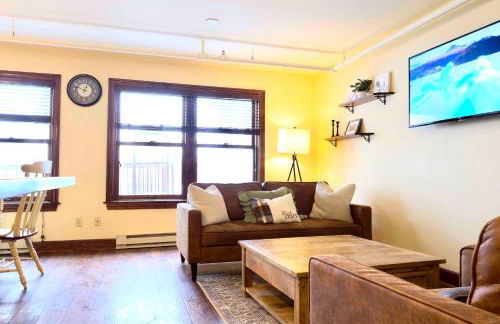 Above Mustang Condos - Foto 12