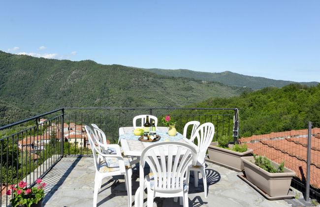3 bedroom Apartment in Prelà with swimming pool and garden - Photo 3