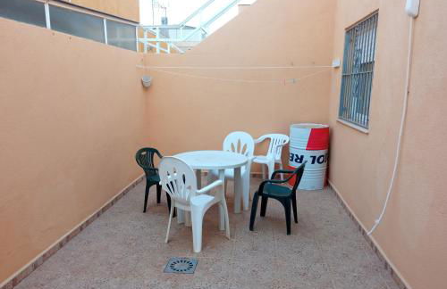 Adosado en planta baja - Foto 7