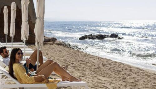 La Casa di Mare, Luxury Beach Front Villa with Private Pool, Whirlpools & Sauna, By ThinkVilla - Foto 4