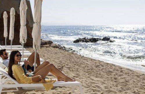 La Casa di Mare, Luxury Beach Front Villa with Private Pool, Whirlpools & Sauna, By ThinkVilla - Foto 4