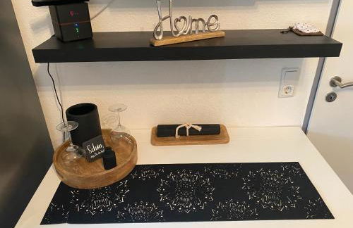 APARTMENT 24h CHECK IN - MODERN APARTMENT - STUDIO IN GOOD LOCATED - KLEIN aber FEIN in METROPOLE FRANKFURT - Foto 16