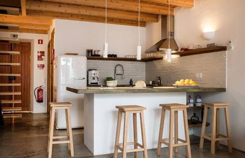 BnB Homes Modern Cozy Townhouse with 2 bedrooms and patio in the Old Town - Photo 18