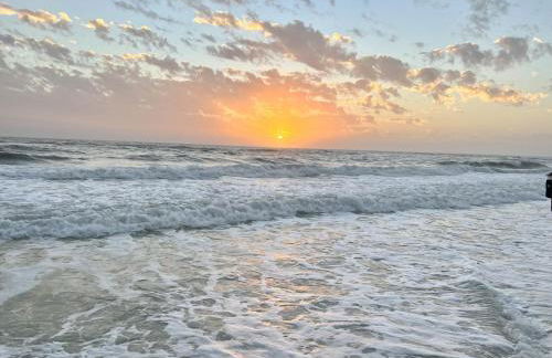 Gulf views, steps to beach, Pool, Walk To Dining - Foto 47