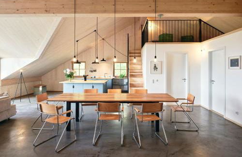 Altkreut Festenhof, Linde und Kastanie, 2 große FeWos für Gruppen bis 19 Personen ruhig und naturnah, 60 Min von München - Foto 15