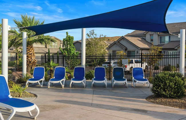 All Inn the Family - Photo 35