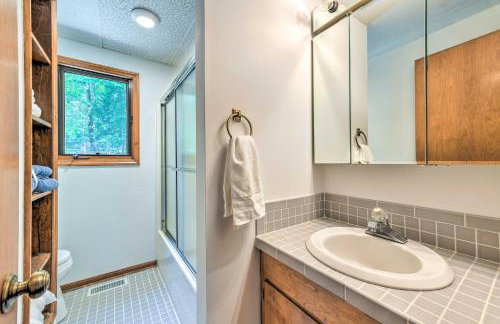 Quaint Lake Norman Home with Boat Dock and Grill! - Foto 21