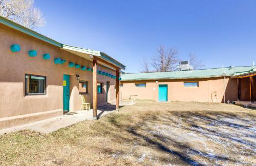 Near Hiking and Skiing Mora Cottage with Mtn Views - Foto 19