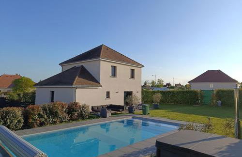 Villa Troyes - Photo 1