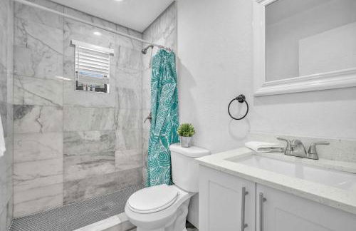 West Brickell - #3 - Renovated 2 1 & Parking - Foto 13