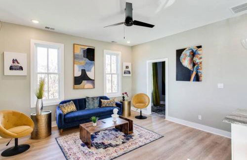 Large 7 Bedrooms Vibrant Art Spacious - Foto 18