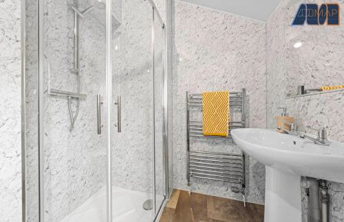 2 Bed Home with Parking Sleeps 4 - Foto 25