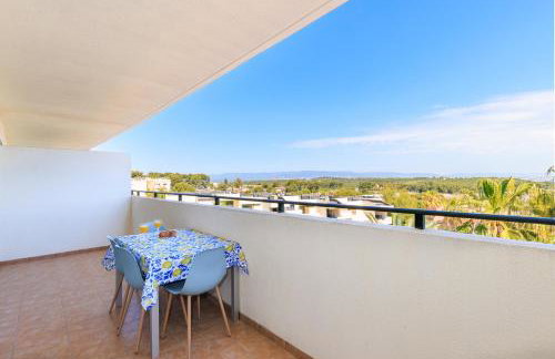 Palms & Pines Apartment, with a pool and marvellous sea view, 10 minutes to the beach - Foto 7