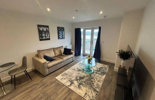 Nice 1-Bed Flat with river view - Foto 1