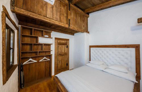 Rustic villa Radosic with indoor pool - Foto 46