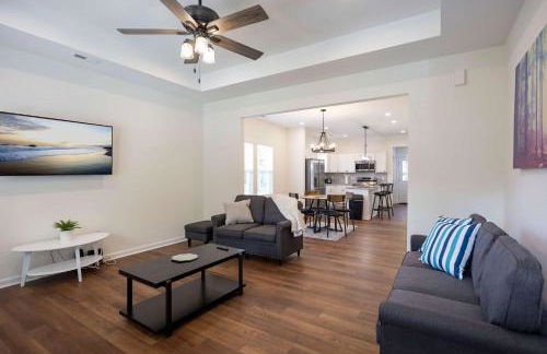 4 Min to Downtown - En-Suite Bath - Washer and Dryer - Foto 2