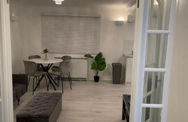 Stylish 1 Bedroom close to Tooting Bec Station - Photo 20