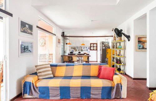 Car in the garage and everything on foot. - Photo 17