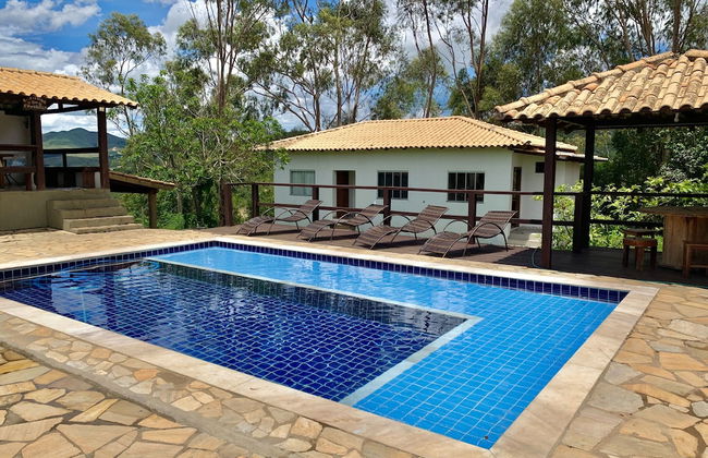 Paz e Tranquilidade - Casa para 15 pessoas com 5 quartos - Foto 1