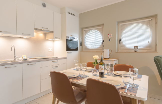 2 bedroom Apartment in Bredene with swimming pool and garden - Photo 10