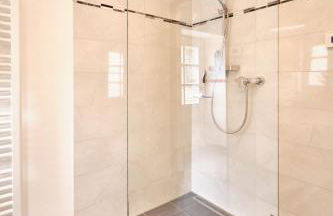 NEU! Historischer Altbau in ruhiger Lage - Foto 4