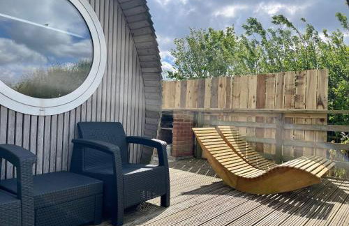 Armadilla 1 at Lee Wick Farm Cottages & Glamping - Foto 3