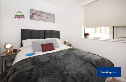 Premium Deals on Modern 2 -Bed 2-Bath Central City for Movers & Pros by Hedgerow l Embrace comfort and ease with our inviting 2 bedroom apartment l Attractions like Science and Industry Museum, Manchester Museum & Manchester Art Gallery - Foto 7