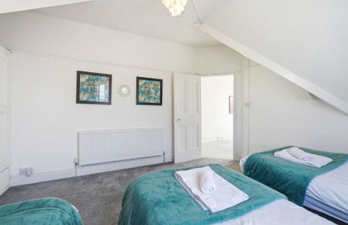 Large 7-Bed House Sleeps 14 FREE Parking ,Contractors & Groups Welcome - Foto 44