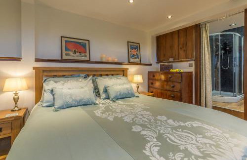 The Signal Box - Photo 14