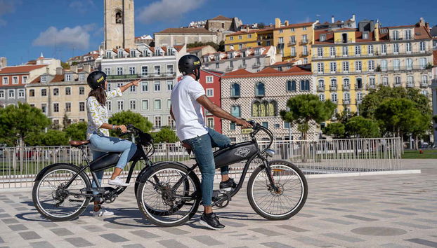 En bicicleta eléctrica por el centro de Lisboa