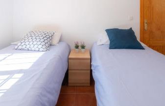 Club Salino Hideaway-Your Peaceful Retreat with Pool in Torrevieja - Photo 12