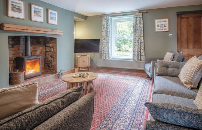 Hill House - 4 Bedroom - Llanrhidian - Photo 48