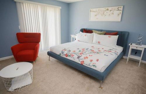 2 private masters, new beds & furniture, sleeps 12 - Photo 20