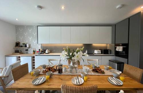 1 The Boatyard - Water fronted, town location & parking for 2 cars - Foto 7