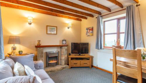 Maybeck Cottage - Photo 2