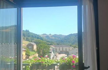 Alojamiento Turístico Santalla - Foto 1