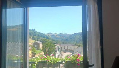 Alojamiento Turístico Santalla - Foto 1