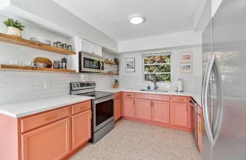 Charming Coral Ridge 2BR 2BA Near Beach plus Pool - Foto 38