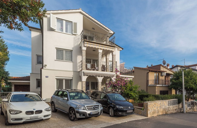 Elegant two-bedroom apartment with terrace in Rovinj - Photo 65