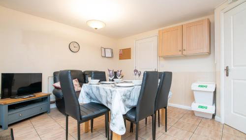 6 bed house with free secure parking & 3 bathrooms - Foto 4