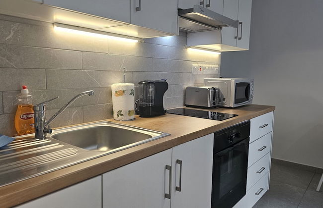 145 NIC - Stay Historia Apartment - Photo 4