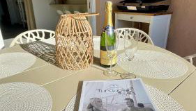 Proche St Tropez refait à neuf bord de plage et piscine - Foto 3